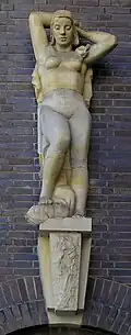 Female Figure (Sprinkenhof)