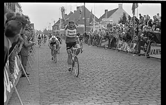 Marc Demeyer winning 1972 Dwars door België in Waregem (collection KOERS. Museum of Cycling)