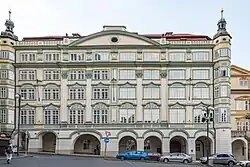 Praha 1, Malostranské náměstí 18-6 20170809 004