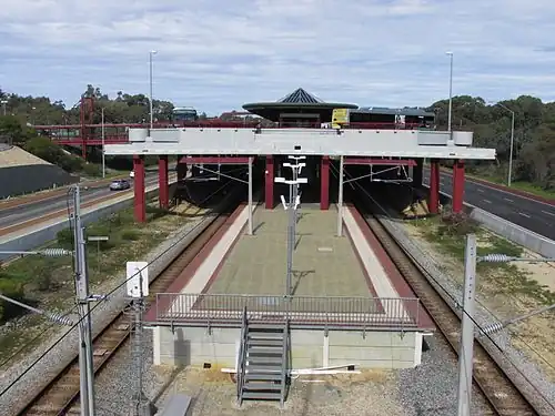 Whitfords station platform