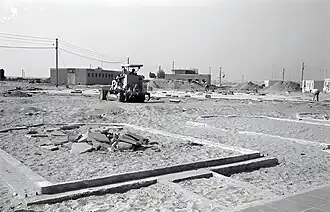 ساخت و ساز شهرک اسرائیلی نتزاریم، در جنوب شهر غزه، توسط نهال، نوامبر ۱۹۷۲.