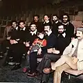 اجرای کنسرت گروه عارف در سفارت ایتالیا. مظهری نفر دوم از چپ پایین و علیزاده نفر سوم از چپ