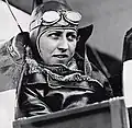 جانسون در Black Hawk Moth، استرالیا را به مقصد نیوکاسل در ۱۴ ژوئن ۱۹۳۰ ترک کرد.