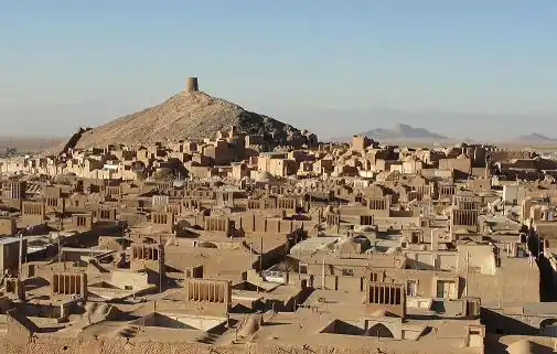 نمایی از شهر انارک