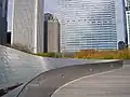 یک جان‌پناه امروزی با چراغ‌های الکتریکی به عنوان گارد ریل پل پدسترین در شیکاگو