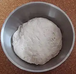پیش از افزودن مخمر