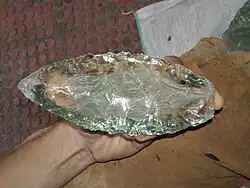 شکستگی‌های صدفی متعدد در شیشه