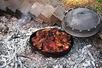 مثالی از پخت گوسفند در ساچ