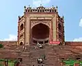 بلند دروازهChhajja of the cloisters surrounding the courtyard of the Jami Masjid, Fatehpur Sikri