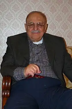 حسن کسایی در منزلش