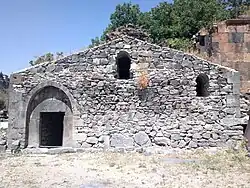 Կարենիսի վանքի արտաքին տեսքը