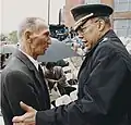 یان کارسکی با ژنرال کالین پاول در افتتاح موزه یادبود هولوکاست در ایالات متحده