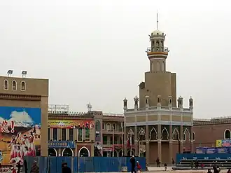 یک مناره نزدیک به مسجد عید غا