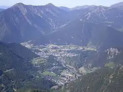 The towns of La Massana and اوردینو (in the foreground)viewed from the peak of Casamanya (2740 m)