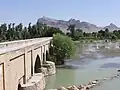 نمایی از پل مارنان، رودخانه زایندهرود و کوه صفه