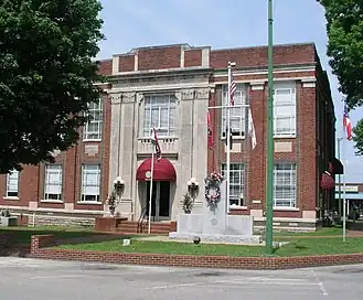 Macon County Courthouse in Lafayette, Tennessee
