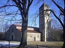 معماری رمانسک church of Magnano.