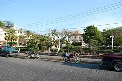 چشم انداز میدان مرکزی شهر