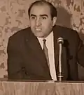 منوچهر سلیمی در حال سخنرانی
