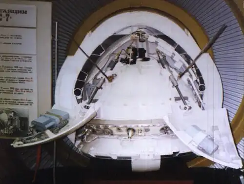 منظره ای از Mars 3 Lander در موزه NPO Lavochkin.