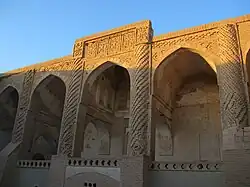 حیاط مسجد جامع نائین