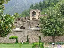 نمایی از طبقات بالاتر