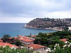 Sunset over استرومبولی with Capo Vaticano on the right; photo from Grotticelle main beach at Ricadi.