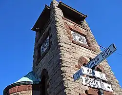 Clock tower at Main Street and Old Northern Boulevard, Roslyn's best-known landmark