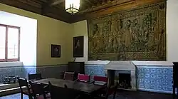 شومینه سالن