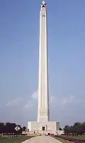 یادبود سن جاسینتو، جایی که نبرد سن جاسینتو در آن رخ داد، و تگزاسی‌ها ارتش مکزیک را قاطعانه شکست داده و به استقلال دست یافتند.