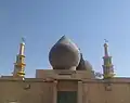 فضای پشت آرامگاه