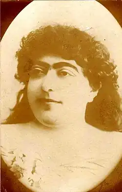 یک زن قاجاری