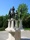 مجسمه چهار فصل