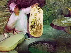 لواش پخته شده در تنور، ارمنستان