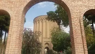 برج طغرل - آبان ۱۳۹۴