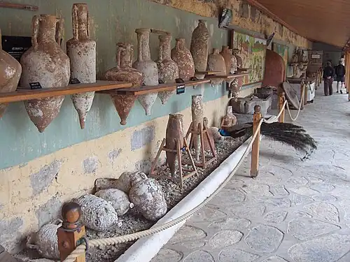 مجموعه آمفوراها در موزه باستان‌شناسی زیر آب
