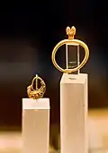 گوشواره طلا یافت شده از قلعه