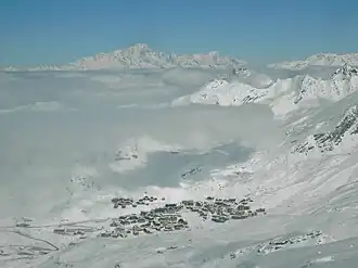 Val Thorens from ۳٬۲۰۰ متر (۱۰٬۵۰۰ فوت)