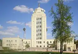 Valley Municipal Building in Van Nuys