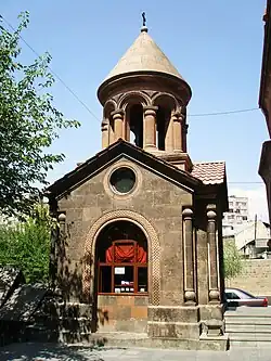 برج ناقوس کلیسای زوراور ایروان