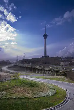 دورنمای برج میلاد(در زمان ساخت)
